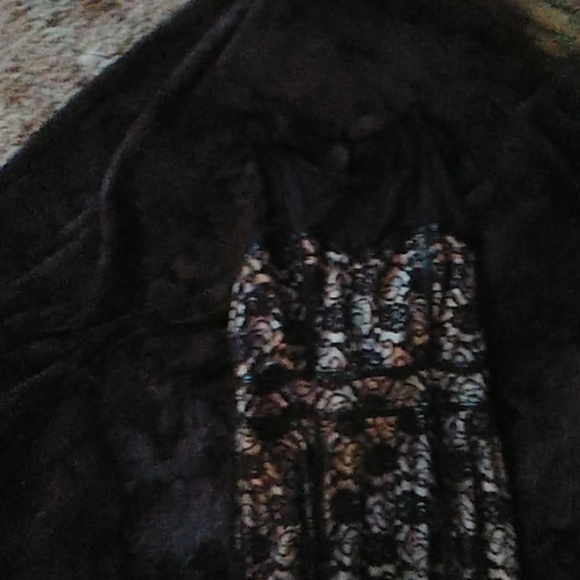 Dress size L (no name) - Picture 2 of 13